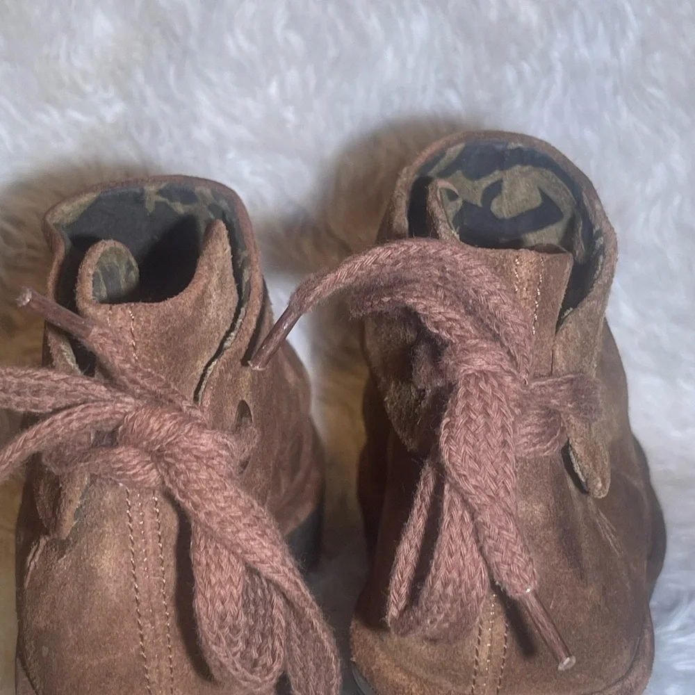 Fly London yebi women’s Brown Suede Ankle Boots size 8